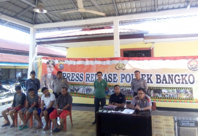 Oknum PNS di Rohil Gelapkan 11 Unit Mobil, Ini Modusnya